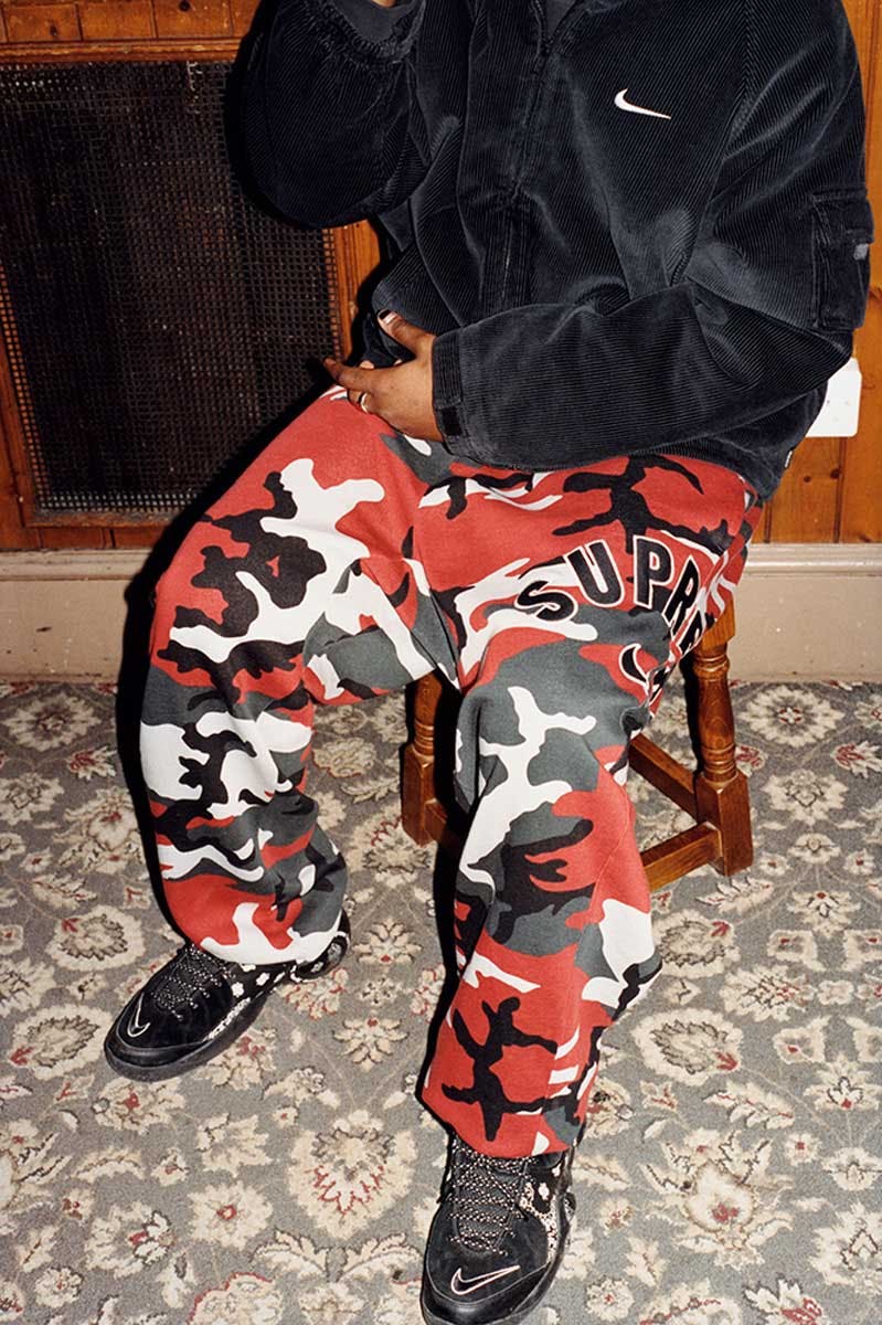 supreme x nike joggers